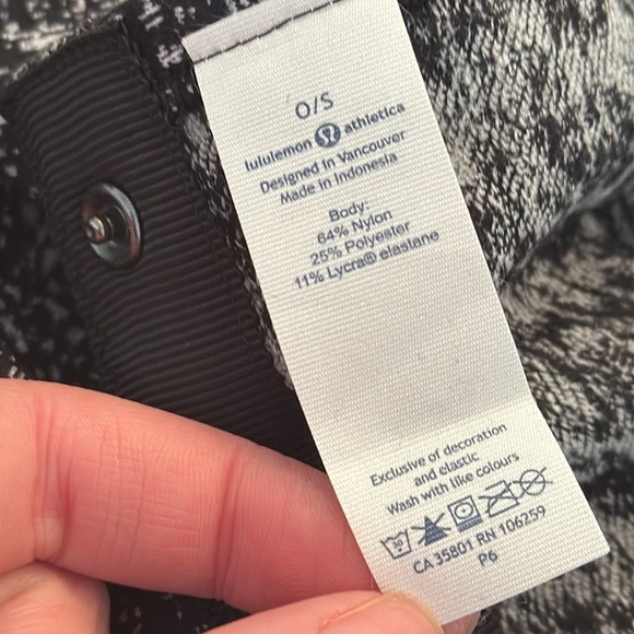 Lululemon Vinyasa Wrap - Picture 5 of 5